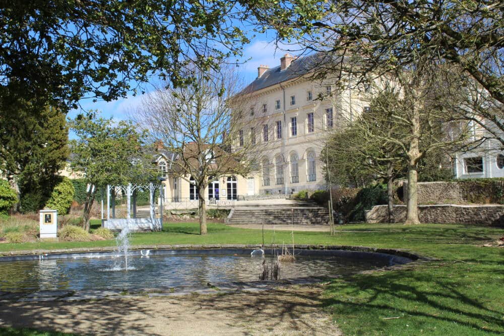 Palácio do rei Roma primavera ©OTMS - Posto de Turismo de Rambouillet