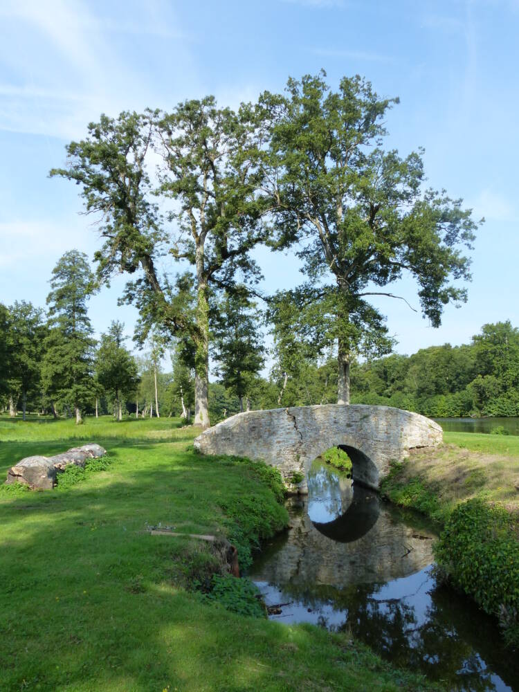 Park - Abdij - Vaux de Cernay - Brug - Rivier