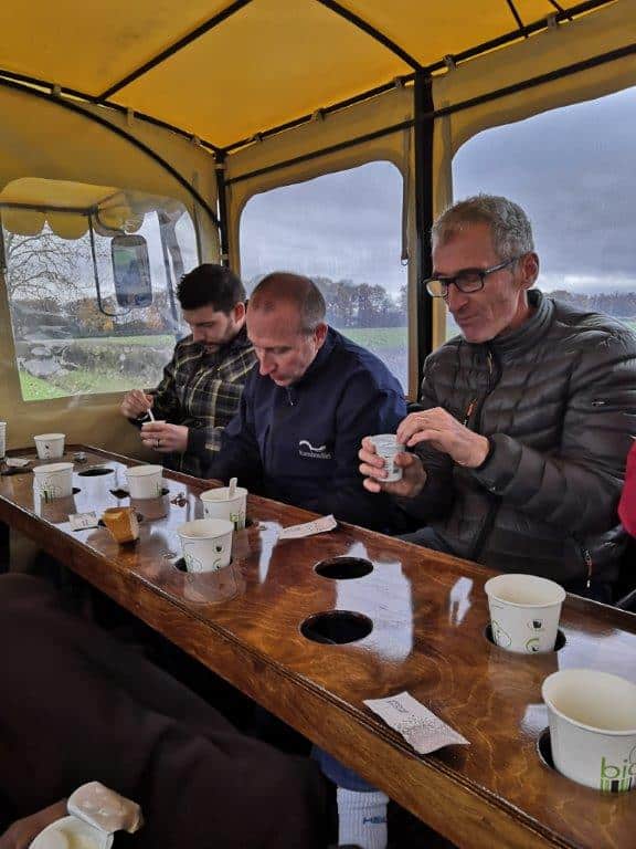 Lunch aboard a horse-drawn carriage at the Bergerie Nationale