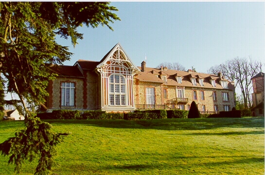 Castle of the technical football center of Clairefontaine credit FFF - Rambouillet Tourist Office