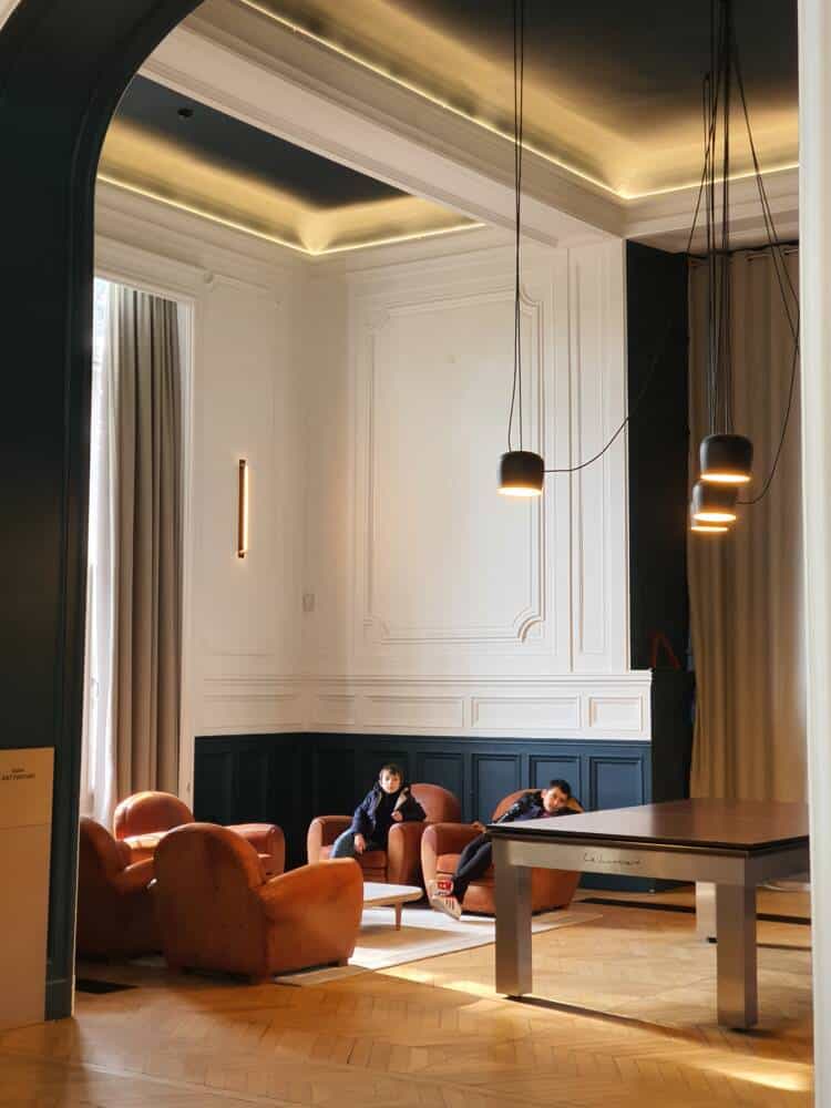 Peut-on visite le Centre National du Football ?