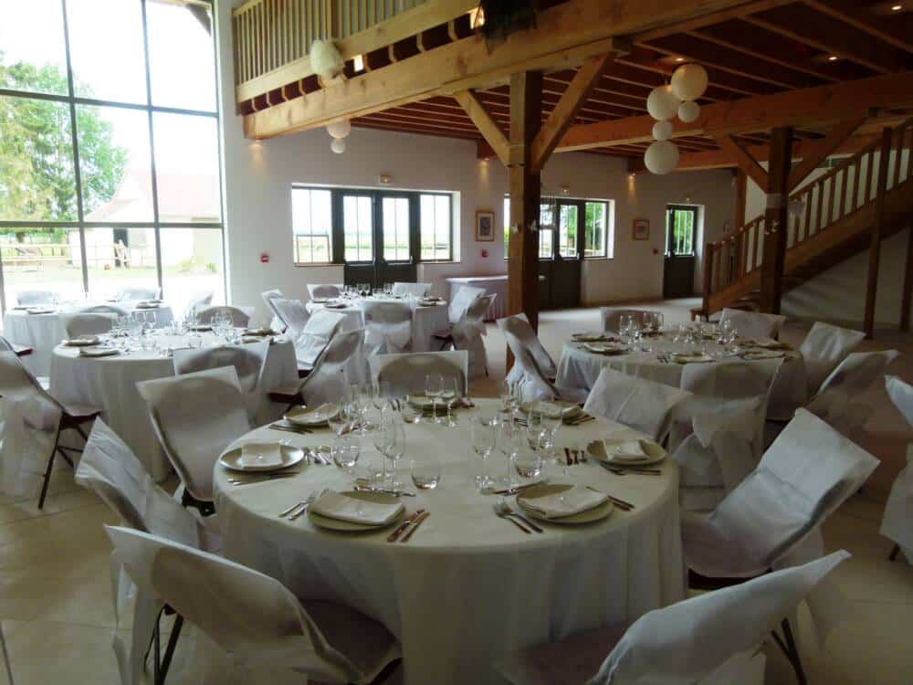 Large room tables 2 - Rambouillet Tourist Office