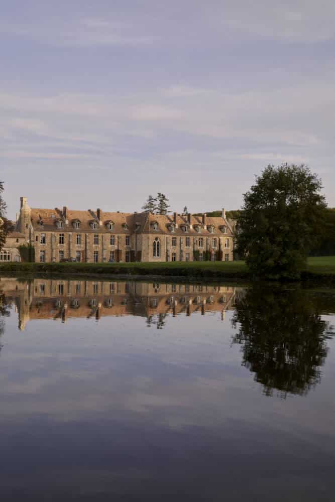 Hotels AbbayedesVauxdeCernay 231102 002 - Tourismusbüro Rambouillet