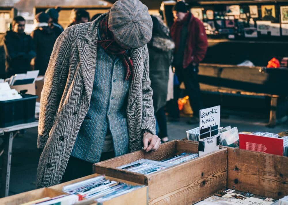 Rommelmarkten en garageverkoop