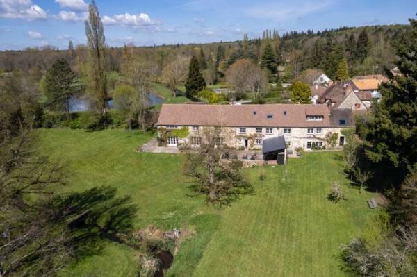 The Moulin de Vilgris - at the water's edge